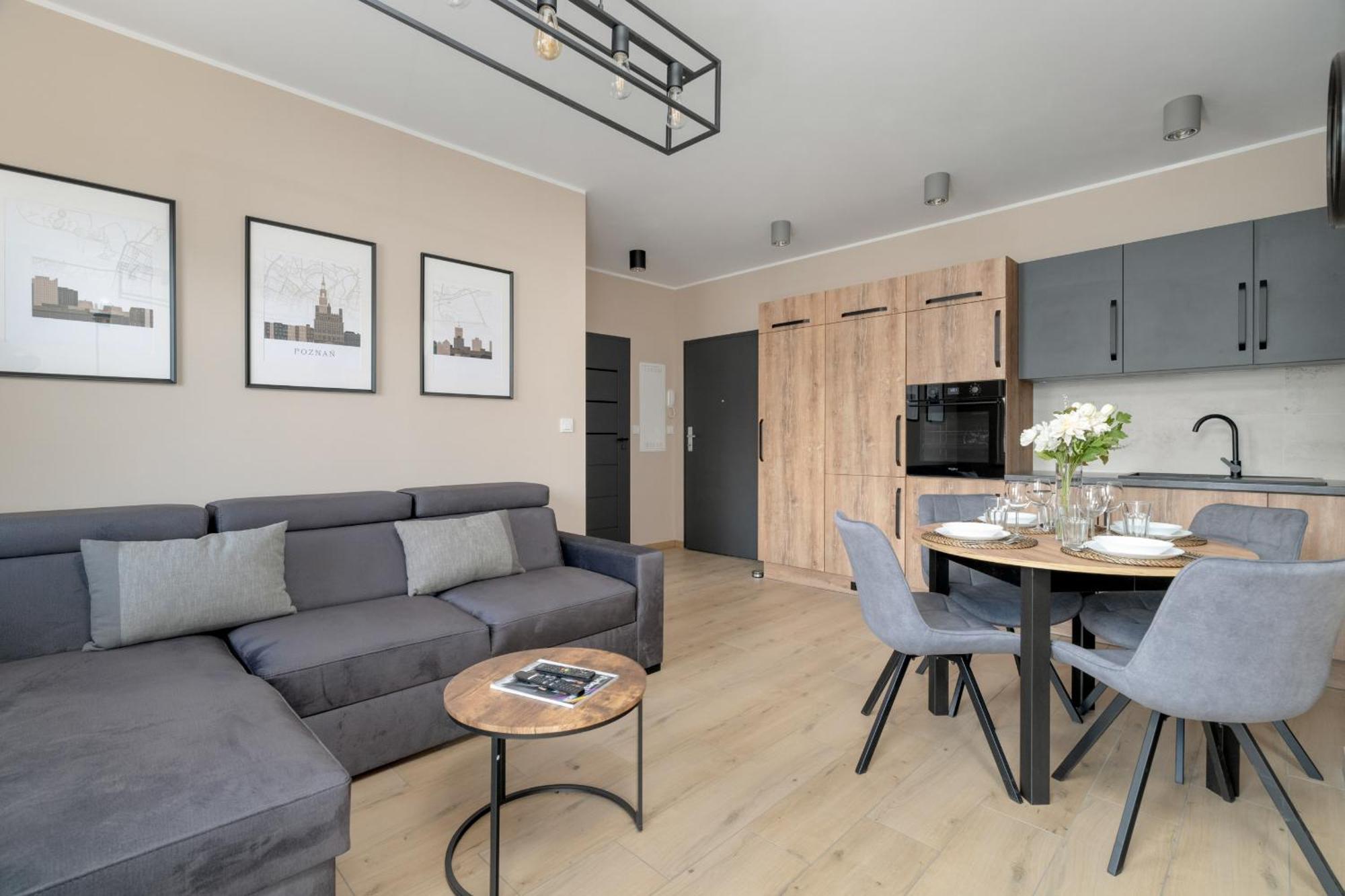 Cosy And Bright Apartment With Parking In Poznan By Noclegi Renters Exterior photo